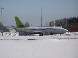 Boeing 737-548